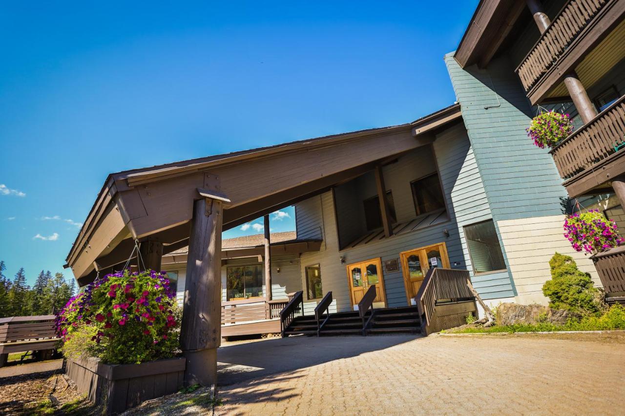 Griz Inn By Stayin Fernie Exteriér fotografie